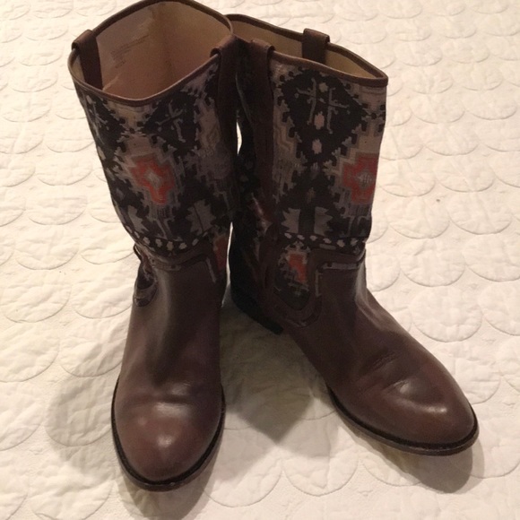 {Ella Moss} Southwestern Print Short Boots 9.5 - Picture 2 of 8
